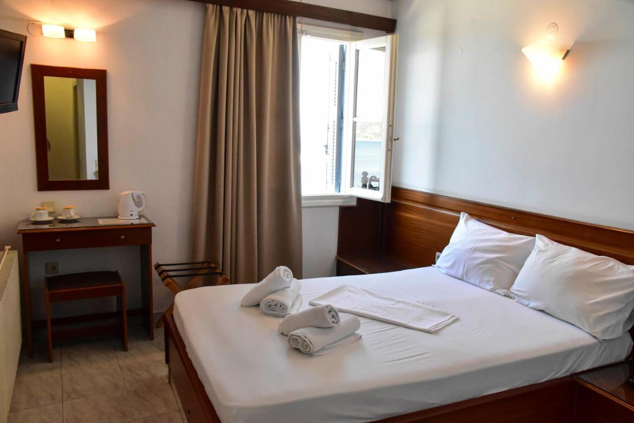 Leonidas Hotel Gíthio Kültér fotó