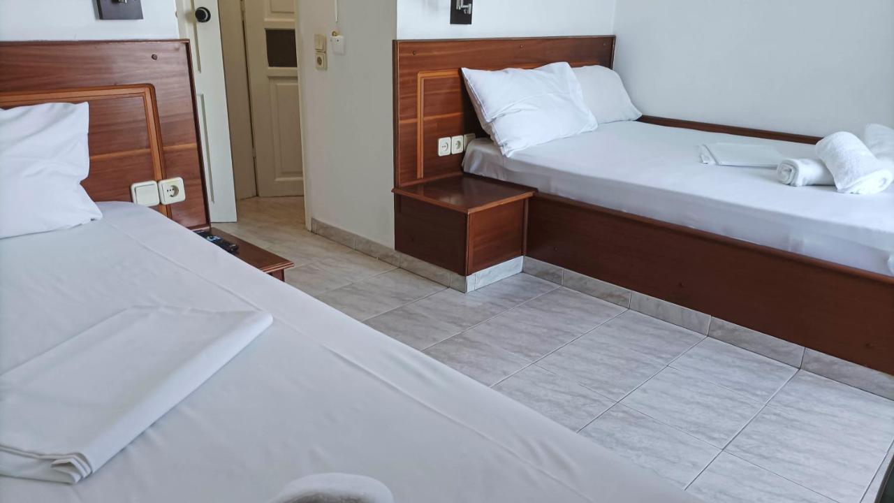 Leonidas Hotel Gíthio Kültér fotó