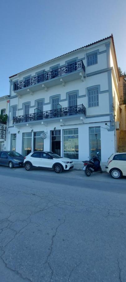 Leonidas Hotel Gíthio Kültér fotó
